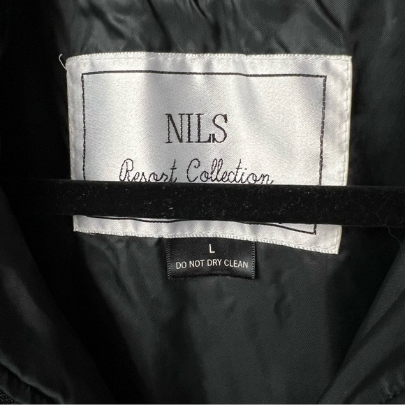 Nils Fleece Vest Women’s L Resort Collection Red Black Southwest Rodeo Winter ** - Picture 3 of 8